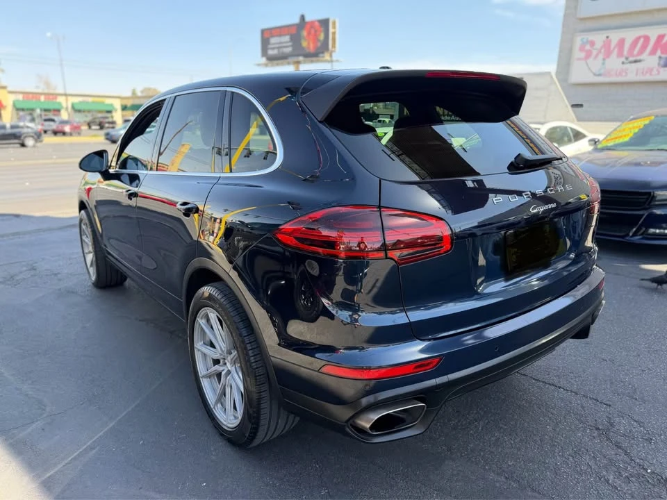 2018 Porsche 958 Cayenne - Image 3 of 12