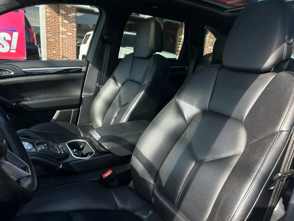 2018 Porsche 958 Cayenne - Image 14 of 20