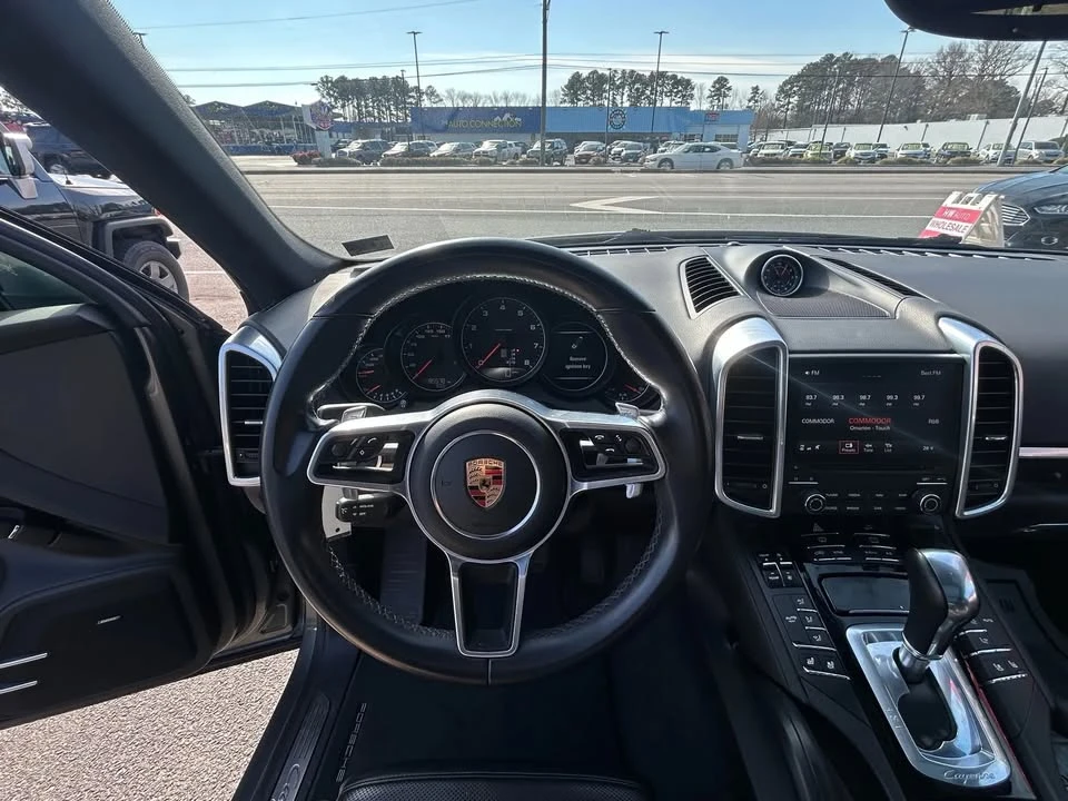 2018 Porsche 958 Cayenne - Image 10 of 20