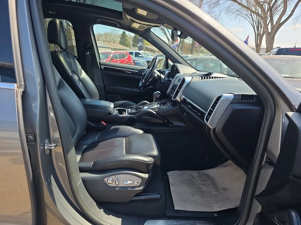 2018 Porsche 958 Cayenne - Image 14 of 20