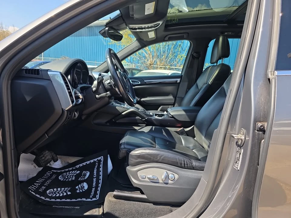2018 Porsche 958 Cayenne - Image 12 of 20