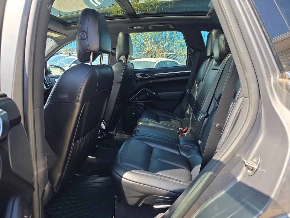 2018 Porsche 958 Cayenne - Image 13 of 20