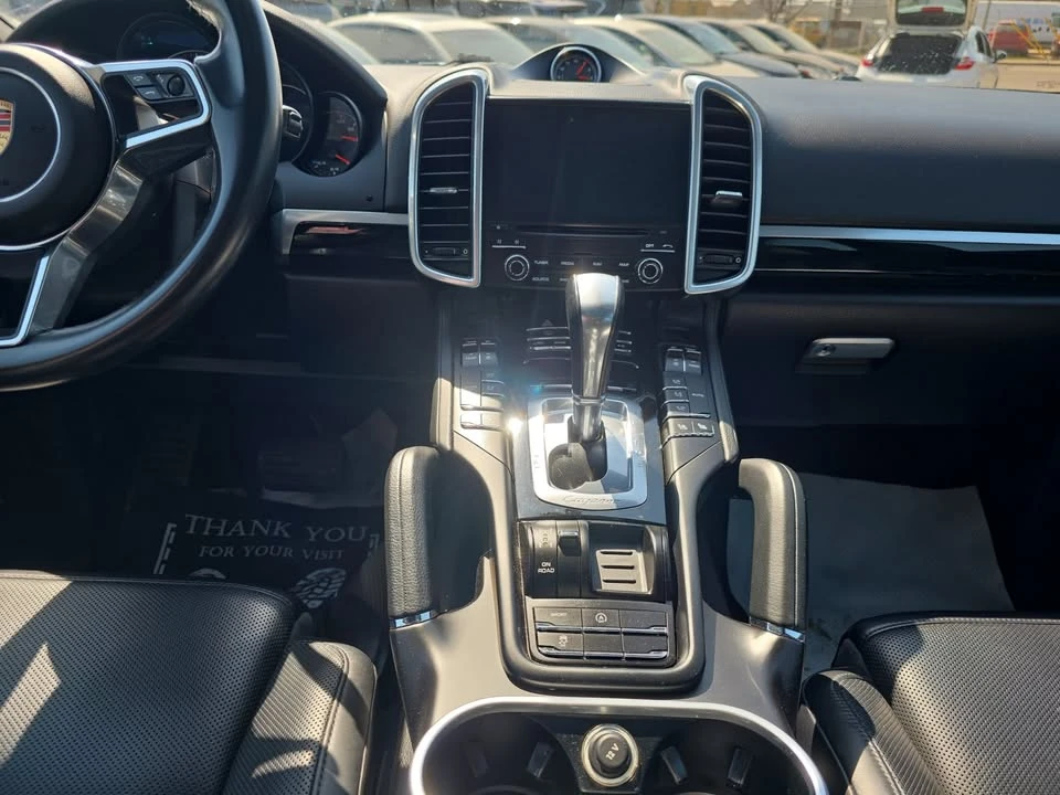 2018 Porsche 958 Cayenne - Image 10 of 20