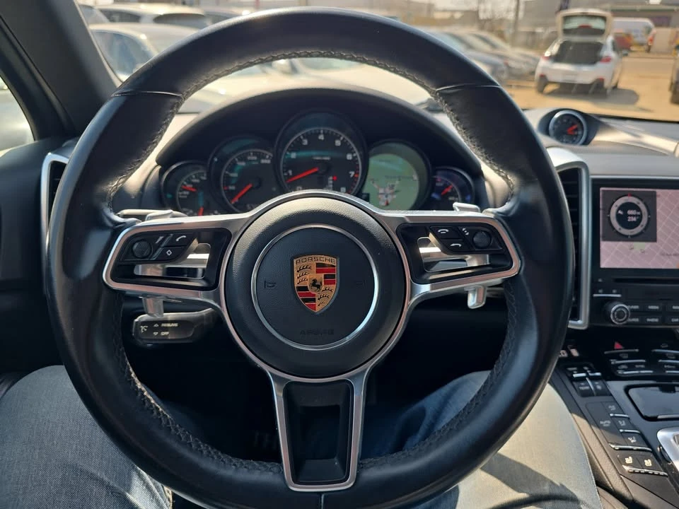 2018 Porsche 958 Cayenne - Image 18 of 20