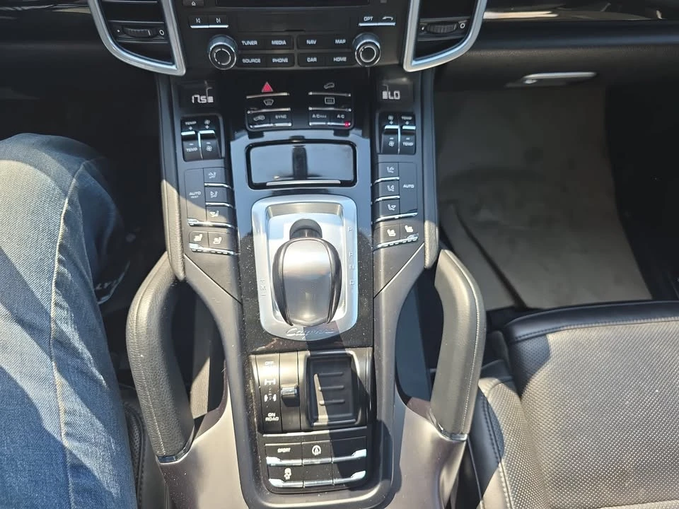 2018 Porsche 958 Cayenne - Image 15 of 20