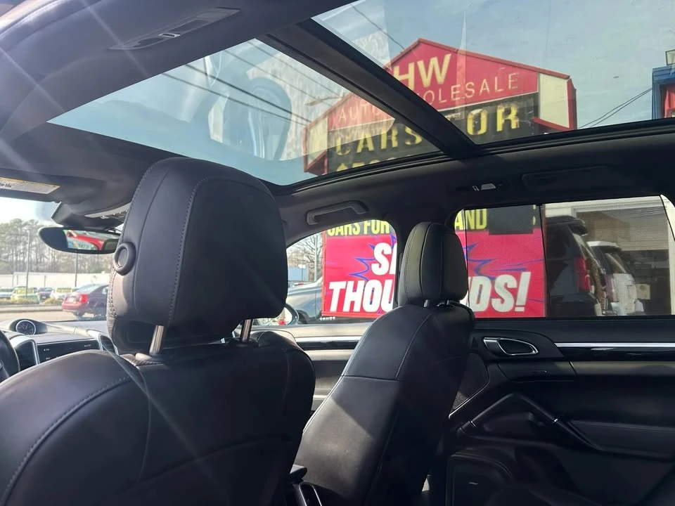 2018 Porsche 958 Cayenne - Image 16 of 20