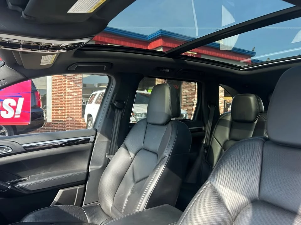 2018 Porsche 958 Cayenne - Image 15 of 20
