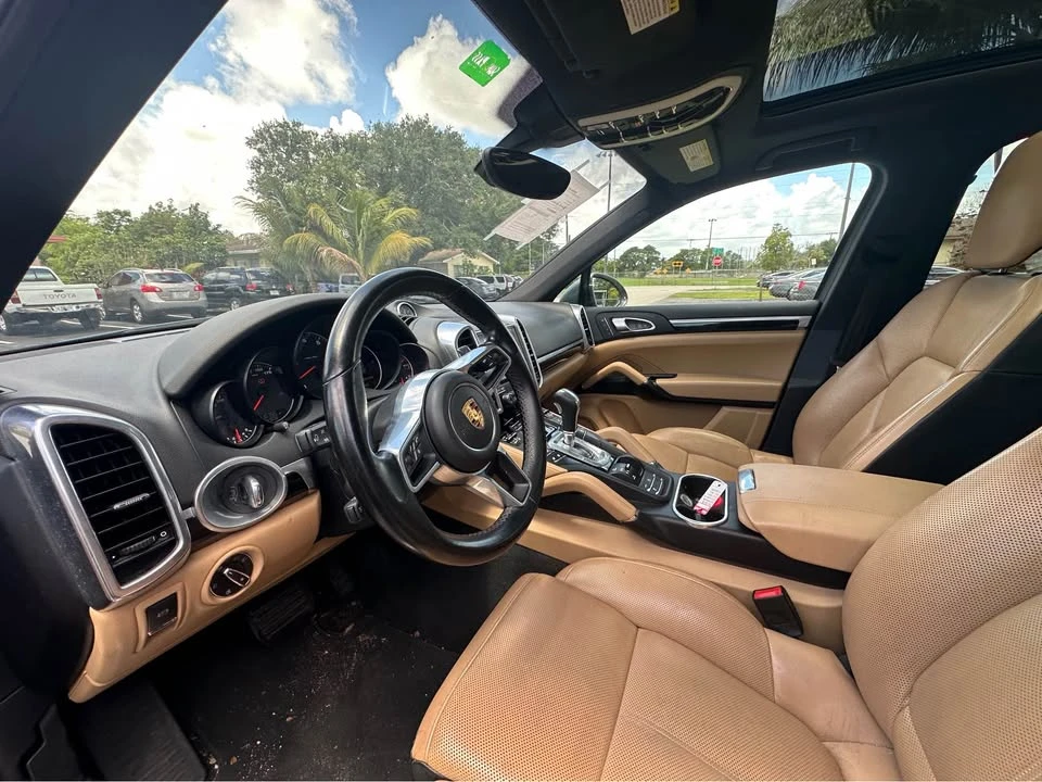 2018 Porsche 958 Cayenne - Image 12 of 15