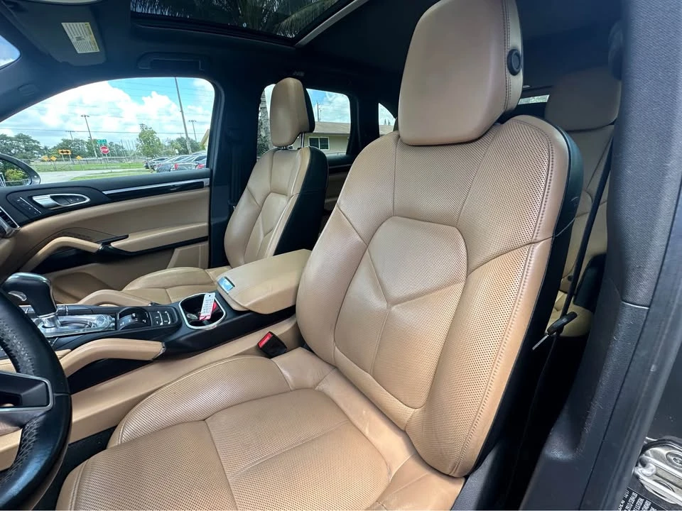 2018 Porsche 958 Cayenne - Image 11 of 15