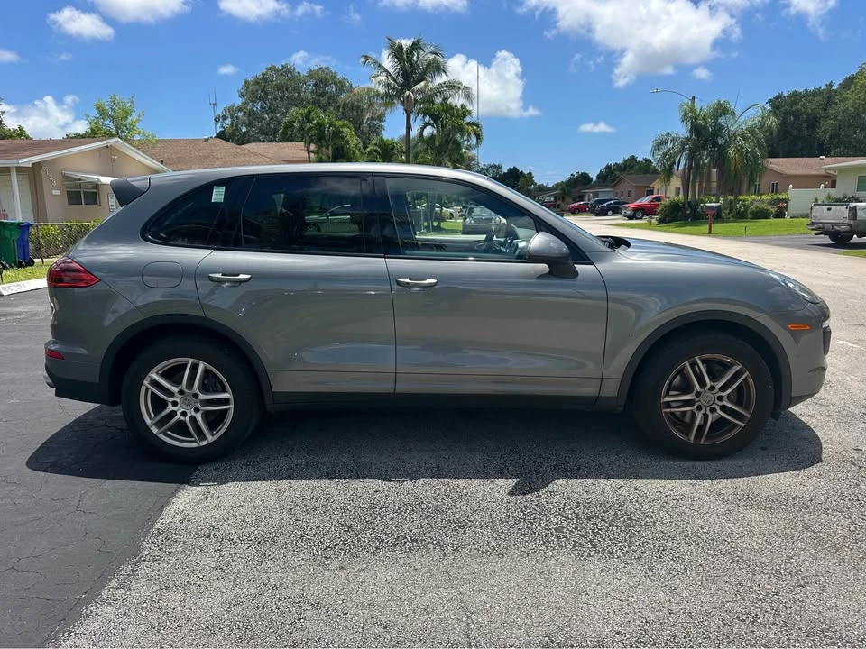 2018 Porsche 958 Cayenne - Image 4 of 15