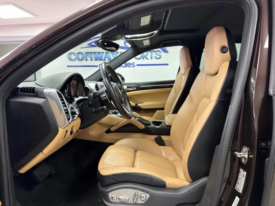 2018 Porsche 958 Cayenne - Image 9 of 20