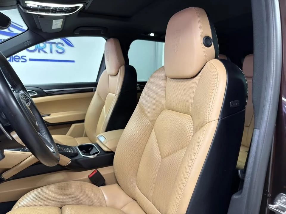 2018 Porsche 958 Cayenne - Image 11 of 20