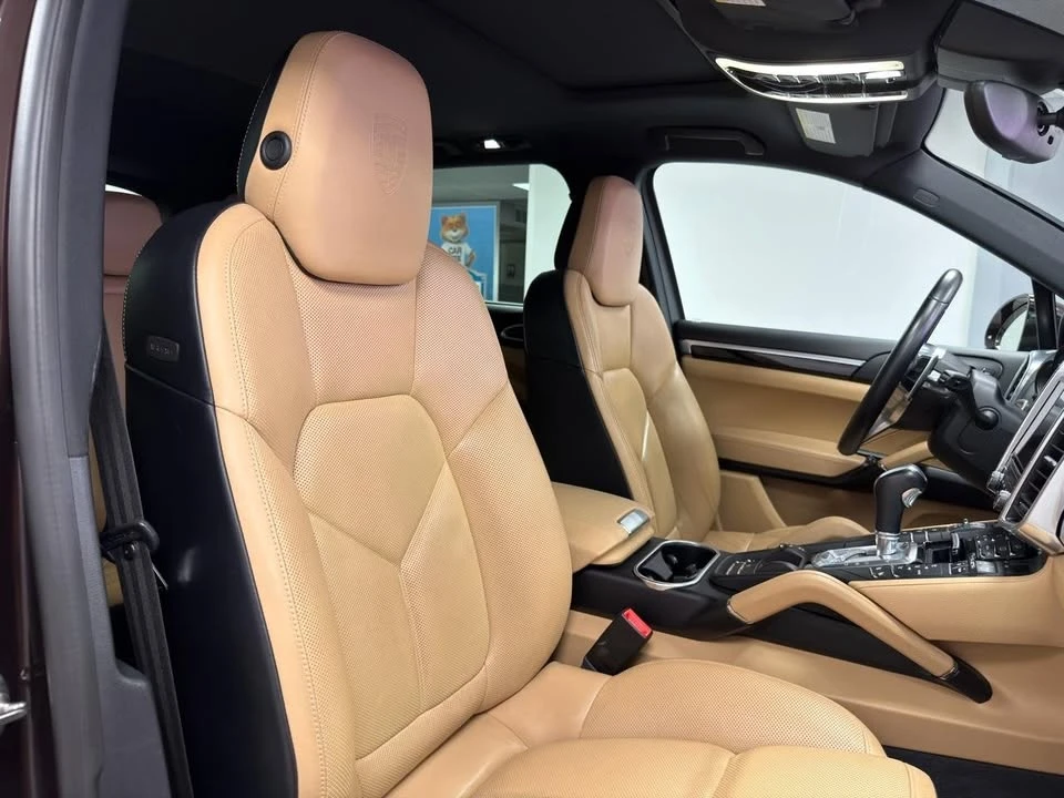 2018 Porsche 958 Cayenne - Image 12 of 20