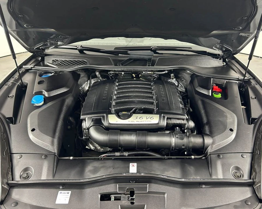 2018 Porsche 958 Cayenne - Image 12 of 13