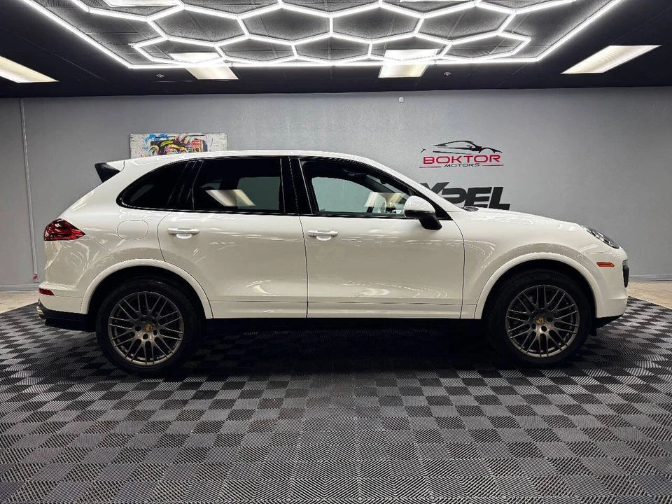 2018 Porsche 958 Cayenne - Image 14 of 21