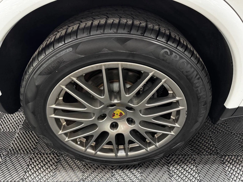 2018 Porsche 958 Cayenne - Image 17 of 21