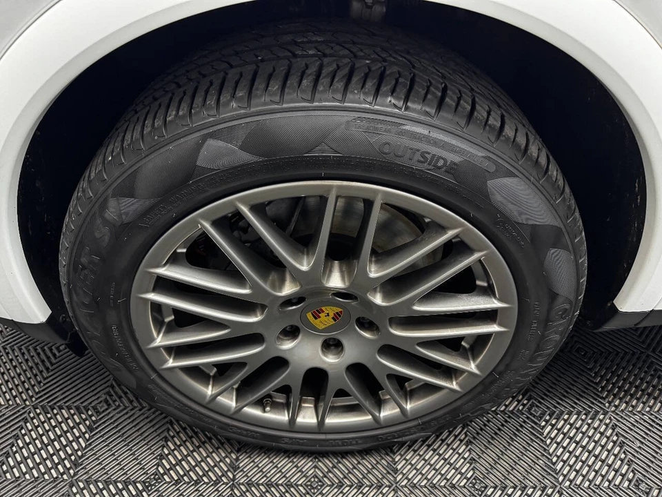 2018 Porsche 958 Cayenne - Image 19 of 21