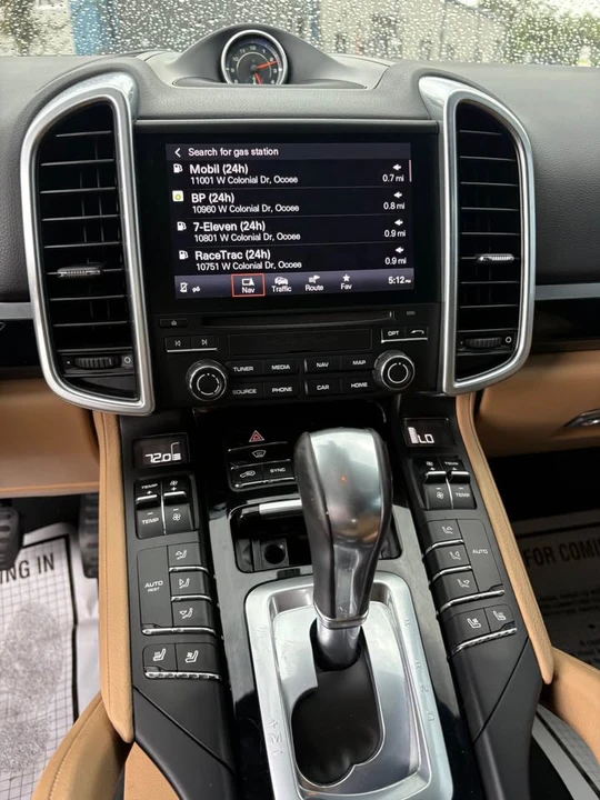 2018 Porsche 958 Cayenne - Image 6 of 11