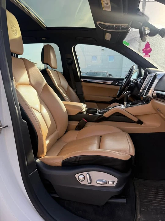 2018 Porsche 958 Cayenne - Image 5 of 14
