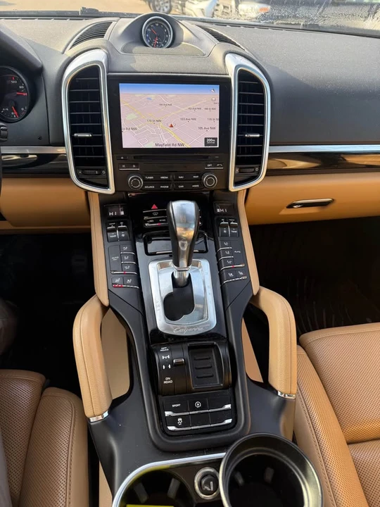 2018 Porsche 958 Cayenne - Image 12 of 14