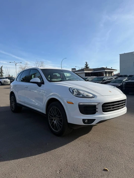 2018 Porsche 958 Cayenne - Image 2 of 14