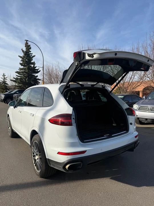 2018 Porsche 958 Cayenne - Image 4 of 14