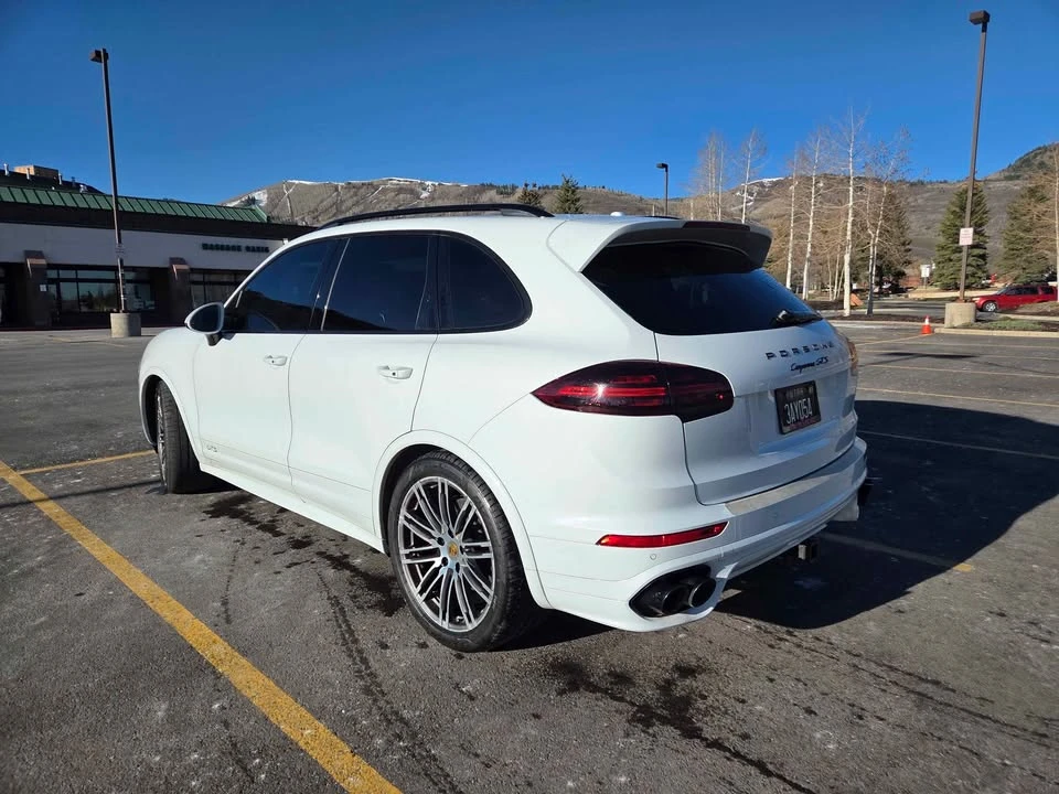 2018 Porsche 958 Cayenne - Image 8 of 20