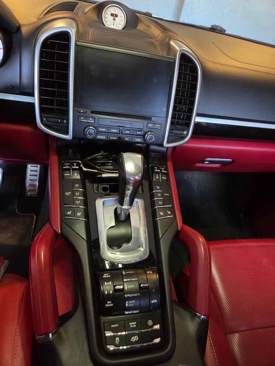 2018 Porsche 958 Cayenne - Image 17 of 20