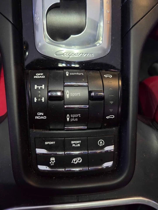 2018 Porsche 958 Cayenne - Image 18 of 20