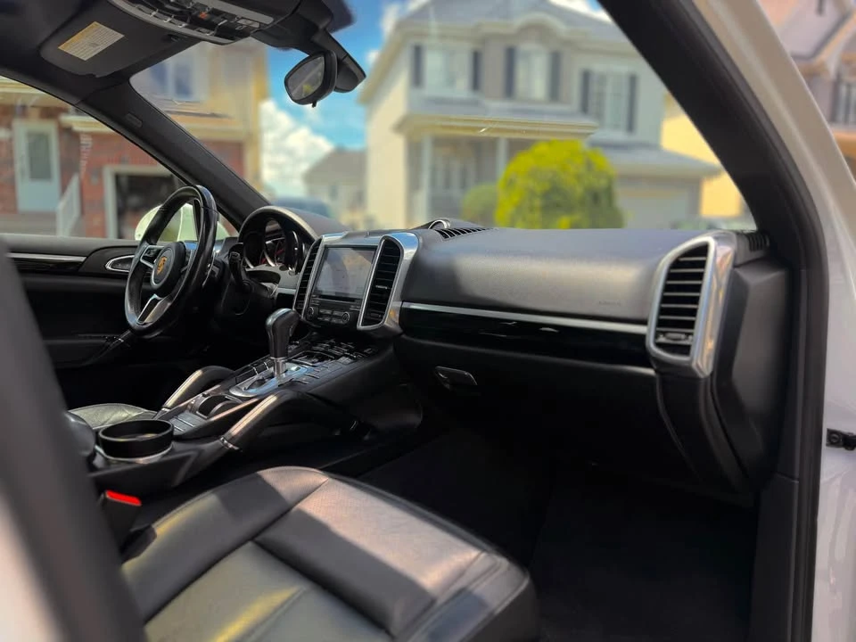 2018 Porsche 958 Cayenne - Image 13 of 15