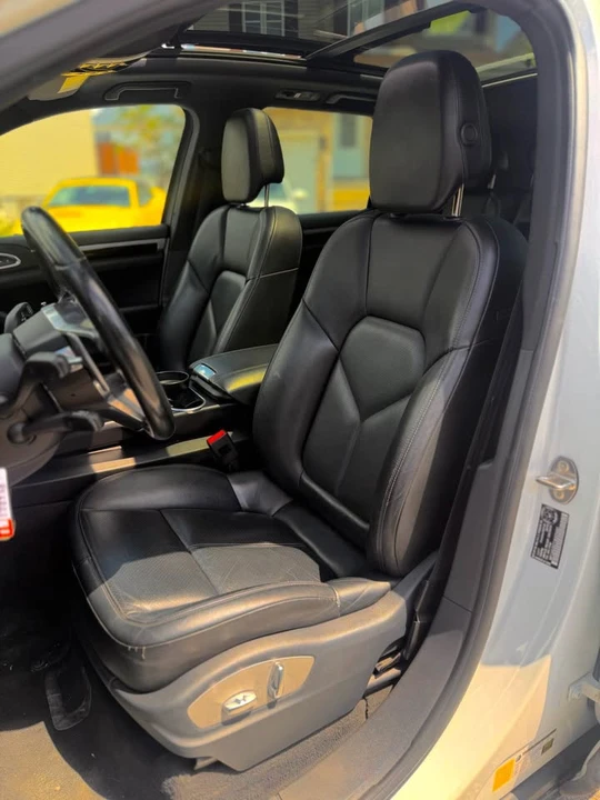 2018 Porsche 958 Cayenne - Image 12 of 15