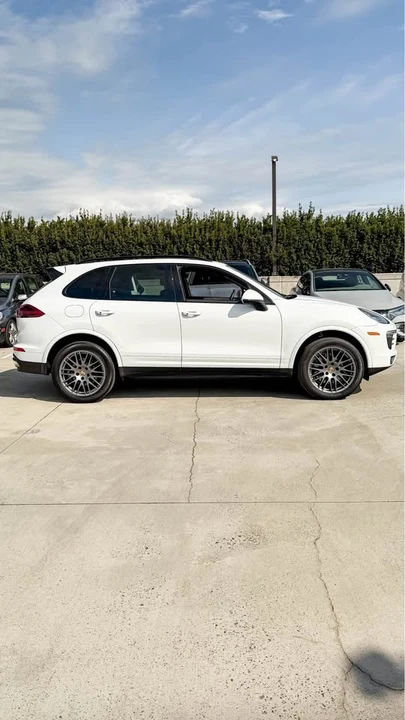 2018 Porsche 958 Cayenne - Image 3 of 17