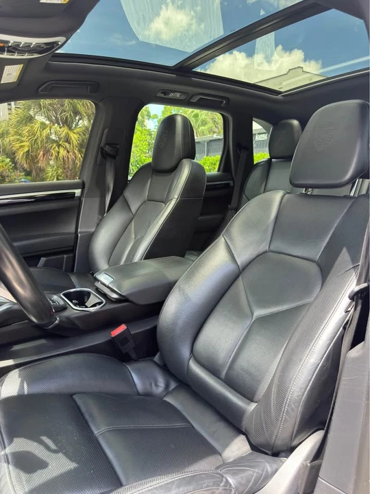 2018 Porsche 958 Cayenne - Image 10 of 17