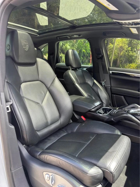 2018 Porsche 958 Cayenne - Image 15 of 17