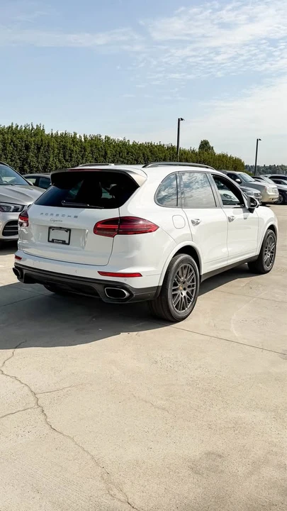 2018 Porsche 958 Cayenne - Image 4 of 17