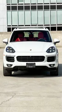 2018 Porsche Cayenne Platinum Edition