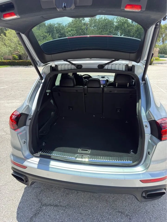 2018 Porsche 958 Cayenne - Image 8 of 17