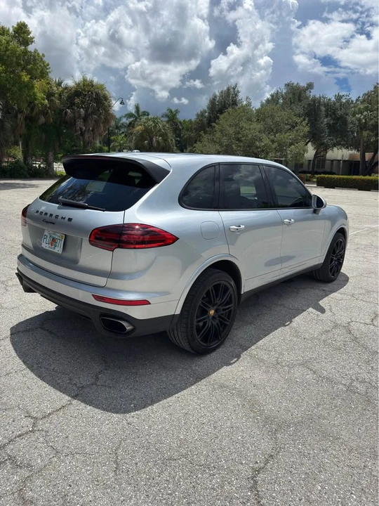 2018 Porsche 958 Cayenne - Image 5 of 17