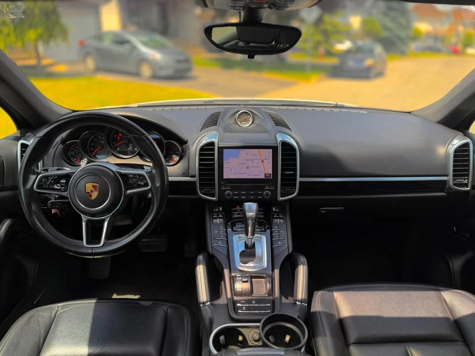 2018 Porsche 958 Cayenne - Image 9 of 15