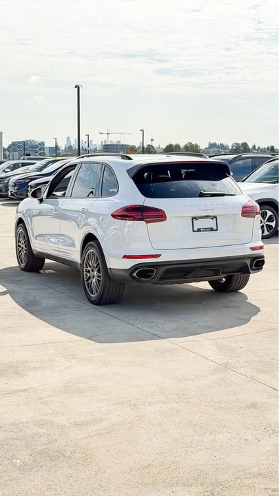 2018 Porsche 958 Cayenne - Image 6 of 17