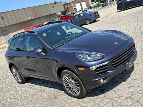 2018 Porsche Cayenne Platinum Edition