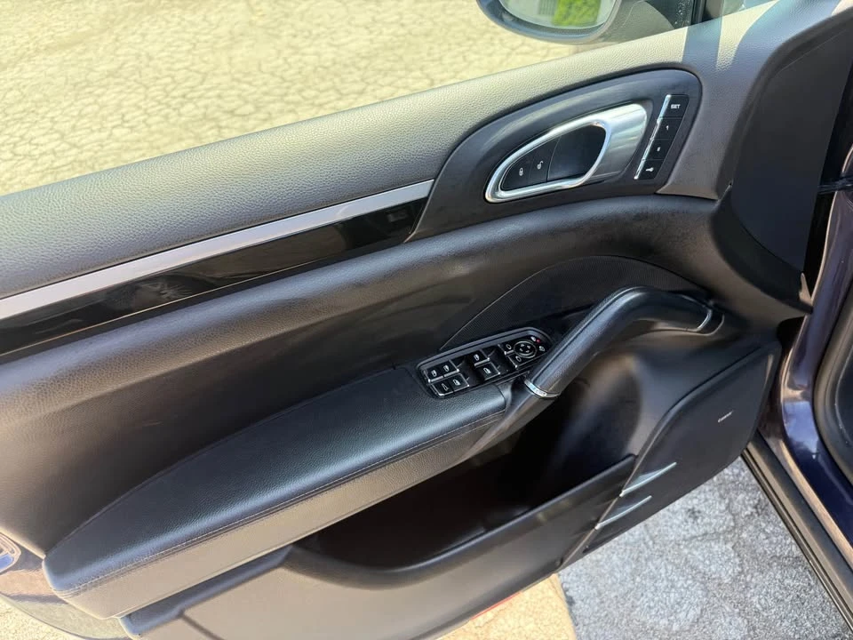 2018 Porsche 958 Cayenne - Image 11 of 20