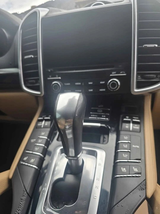 2018 Porsche 958 Cayenne - Image 7 of 9
