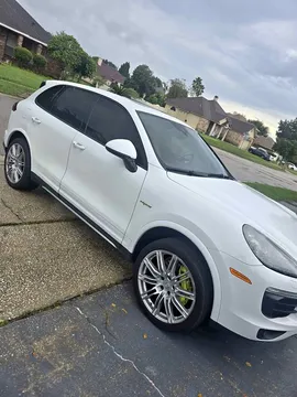 2018 Porsche Cayenne E-Hybrid