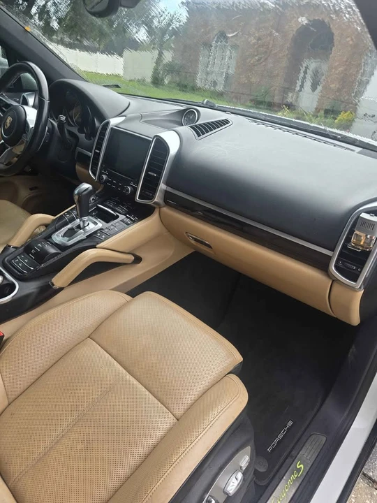 2018 Porsche 958 Cayenne - Image 5 of 9