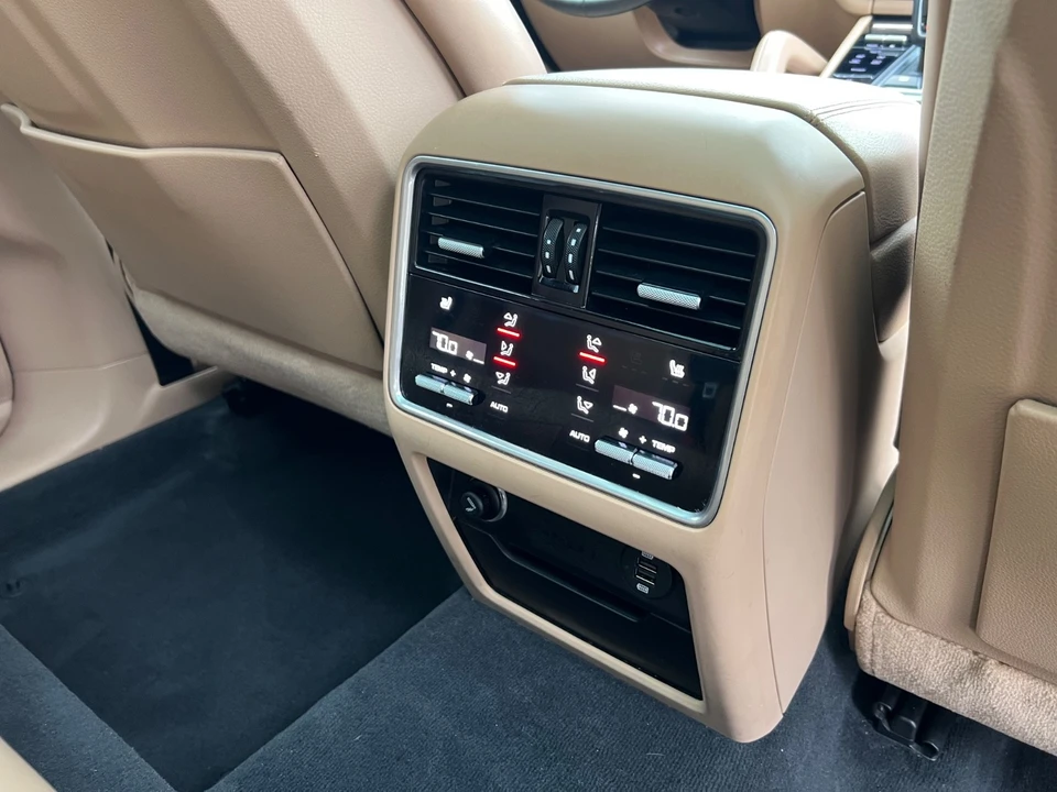 2018 Porsche 958 Cayenne - Image 17 of 21