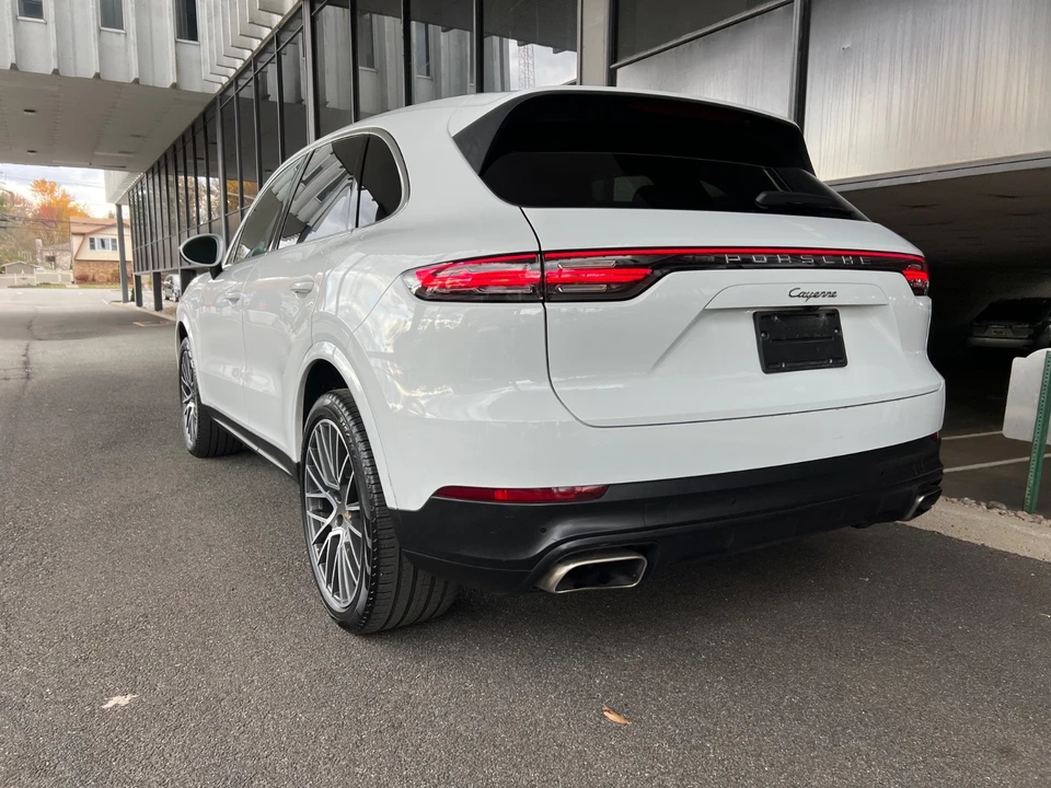 2018 Porsche 958 Cayenne - Image 11 of 21