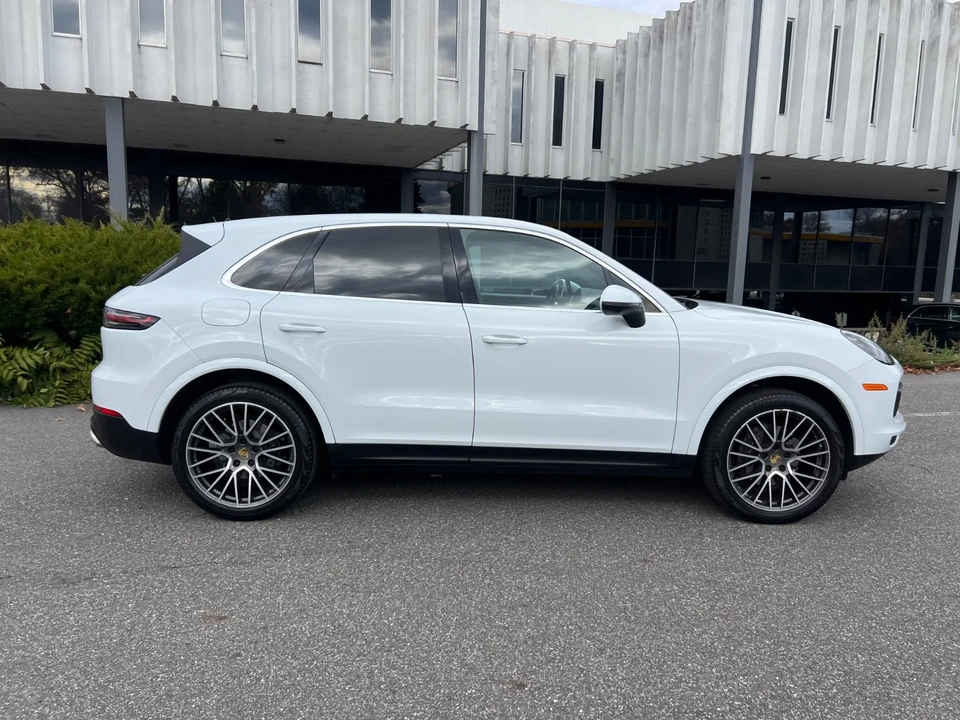 2018 Porsche 958 Cayenne - Image 2 of 21