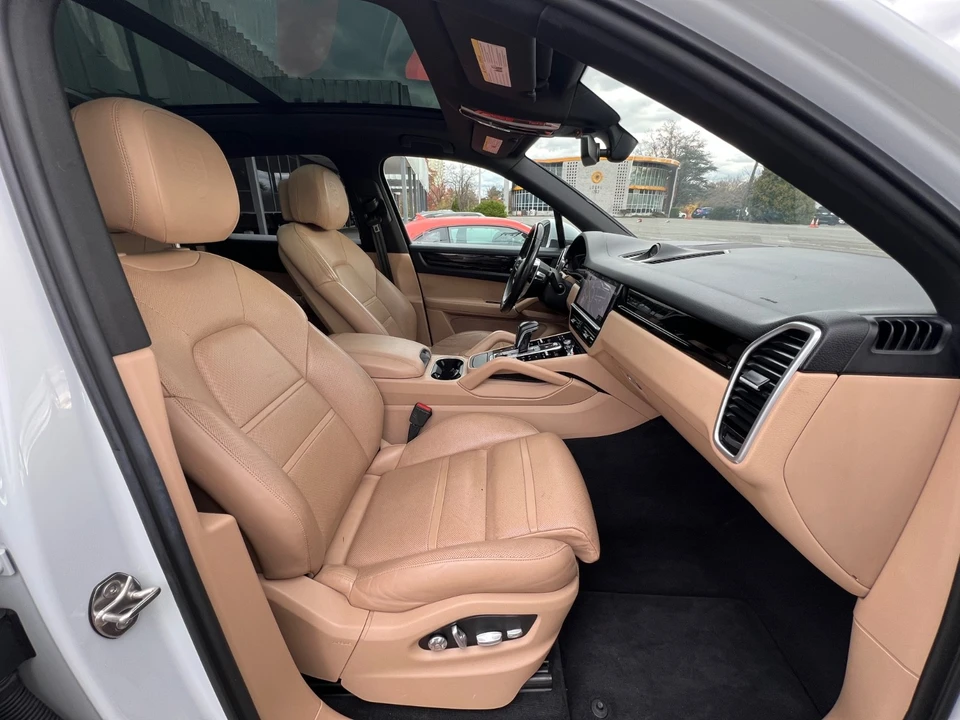 2018 Porsche 958 Cayenne - Image 15 of 21
