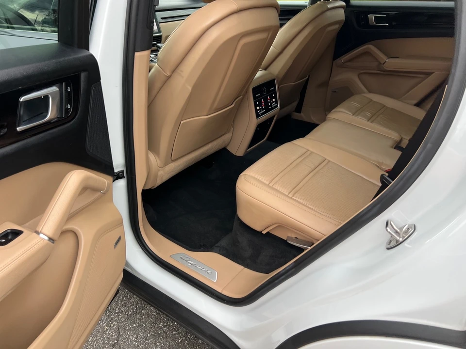 2018 Porsche 958 Cayenne - Image 19 of 21